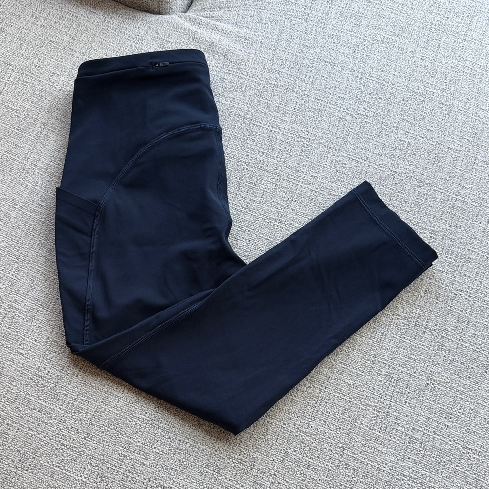 lululemon athletica Navy capri leggings